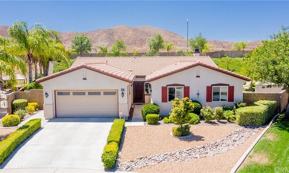 1st image of 25563 Mountain Glen Cir
