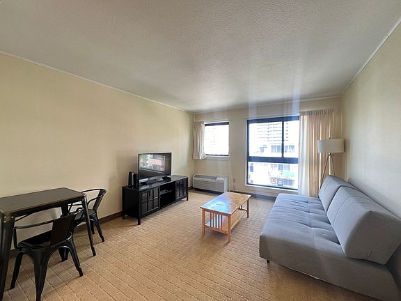 3rd image of 2055 Ala Wai Blvd #505
