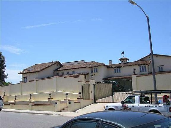 3rd image of 536 Augusta Dr