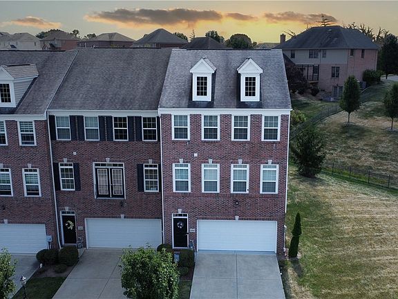 2nd image of 551 Gala Dr
