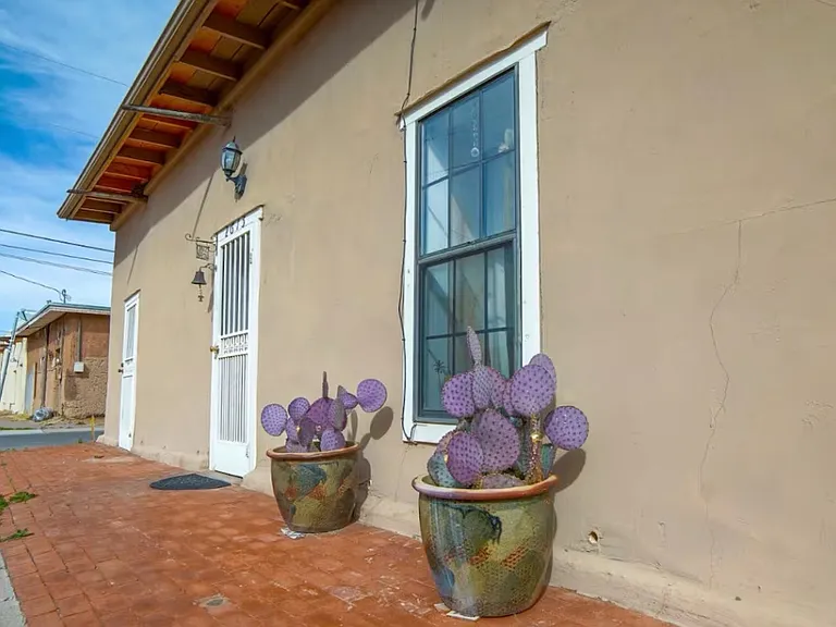 2615 Calle De Guadalupe — Photo 1