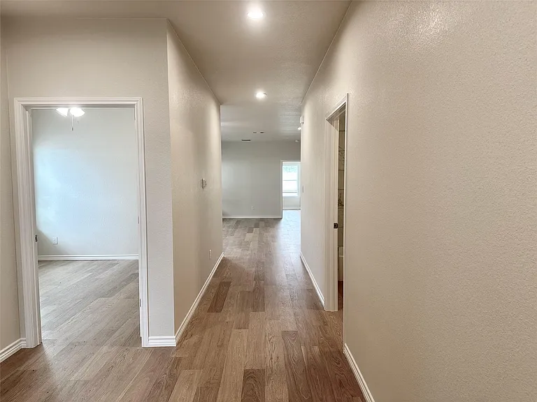 506 War Admiral Dr #A — Photo 3