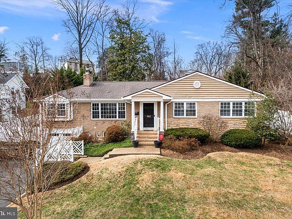 2nd image of 3012 Russell Rd
