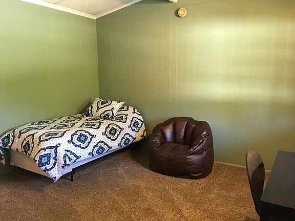 4th image of 6710 Wabash Ave #18