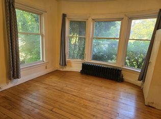 75 South St APT 1R, Northampton, MA 01060