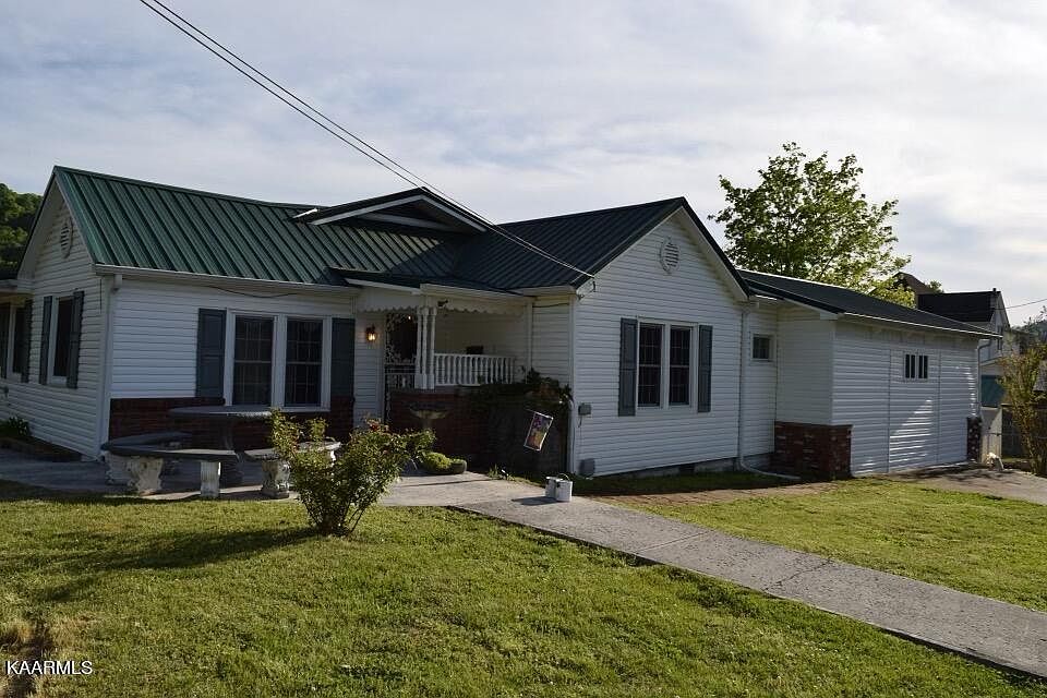 251 Siler St, Jellico, TN 37762 MLS 1226451 Zillow