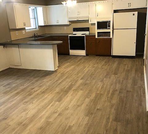 4th image of 1000 SW 69th St