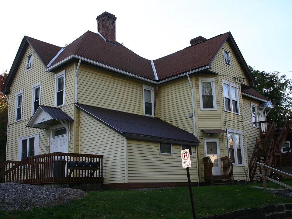 630 E Brady St #4