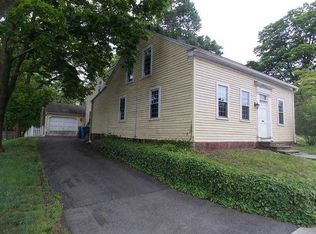112 Curtis St, Meriden, CT 06450