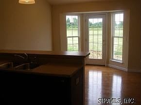 4th image of 652 Ember Crest Dr