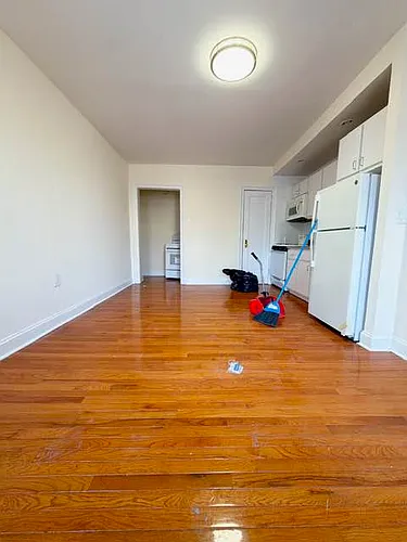 521 Isham St #1 Photo 1