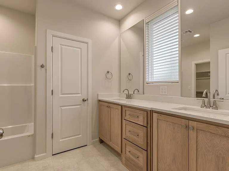 624 N Cedar Ave — Photo 19