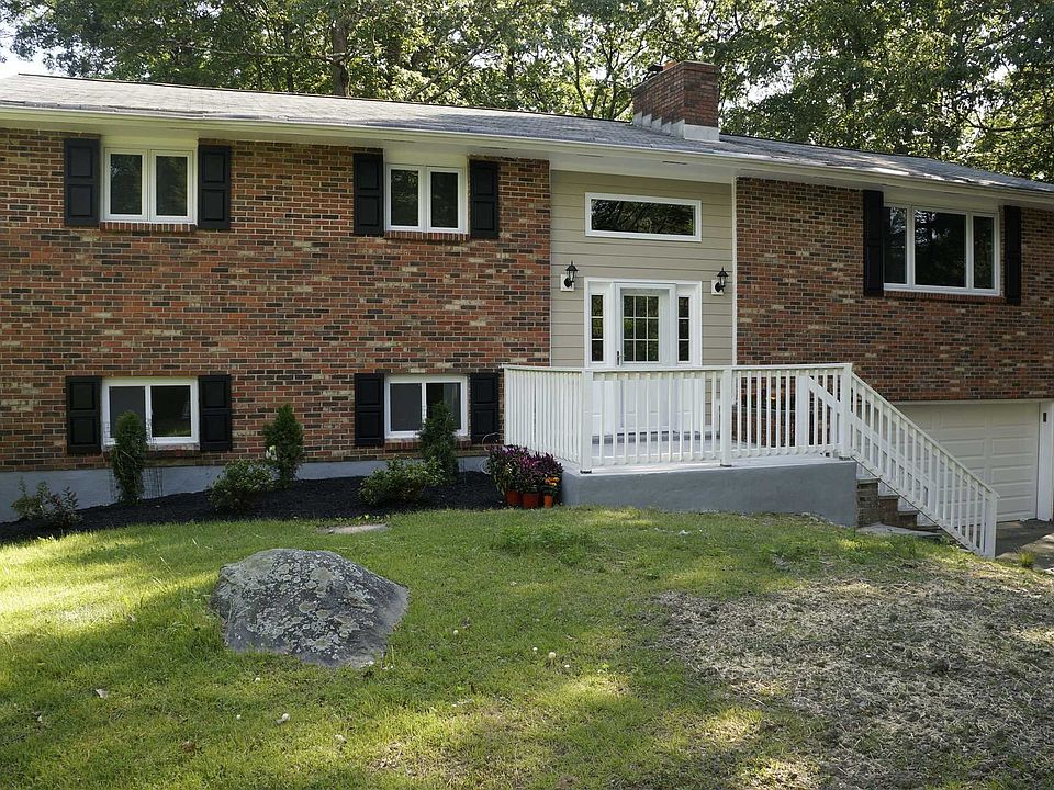 1st image of 45 Greentree Dr S