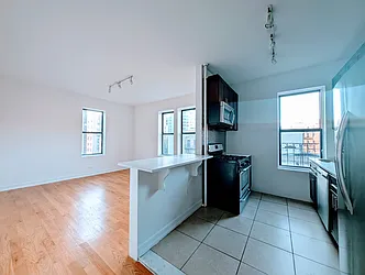 326 Saint John's Place, #D6