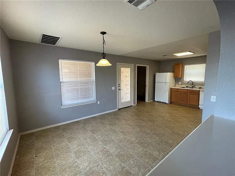 13528 Briarcreek Loop — Photo 4
