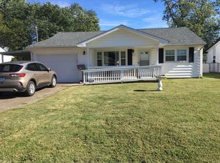 6911 Betsy Ross Dr, Louisville, KY 40272