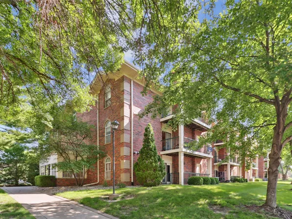 4900 Pleasant St Unit 5, West Des Moines, IA 50266