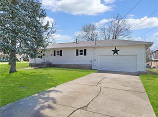 302 Grove St, Fairborn, OH 45324