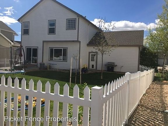 2nd image of 1130 Crescent Dr