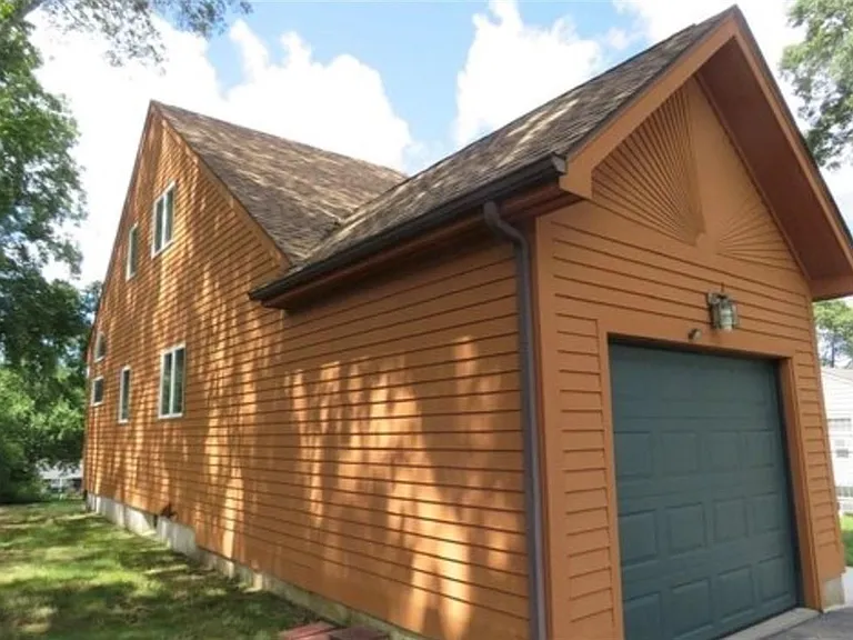 48 Bellevue Ave — Photo 22