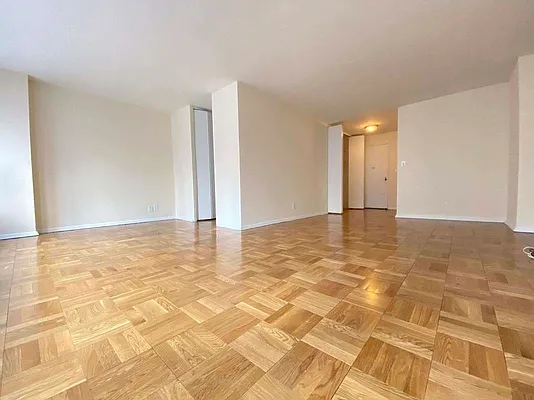 Rented by Bond New York | media 17