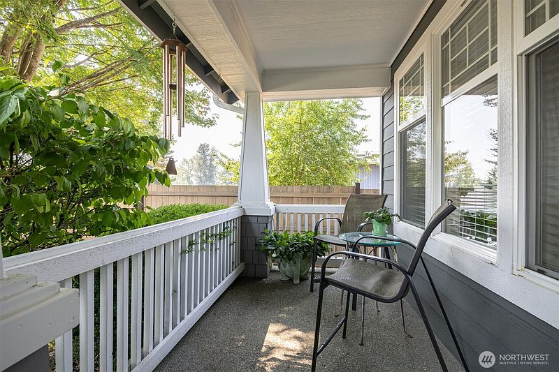 4th image of 1708 NE 26th Place