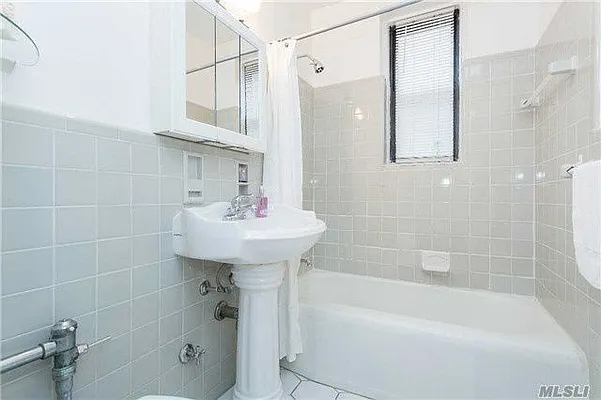 Sold by Douglas Elliman | media 29