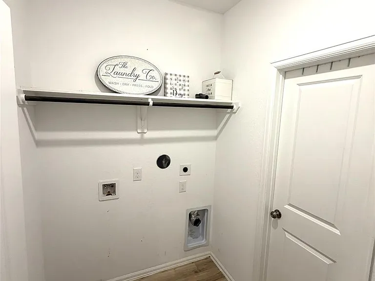 5323 Winding Stream Dr — Photo 13