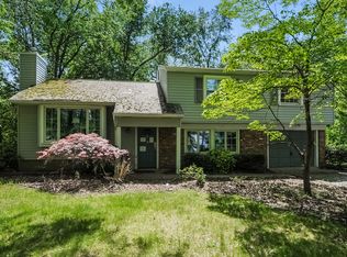 12 Oregon Trl, Medford, NJ 08055