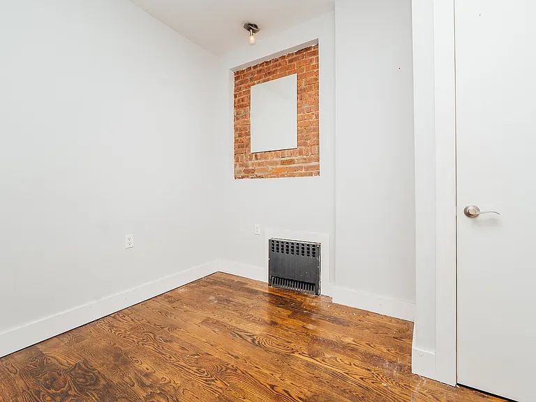 287 Troutman St #2A — Photo 3