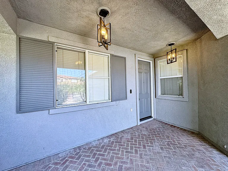 7096 Misty Mdw — Photo 16