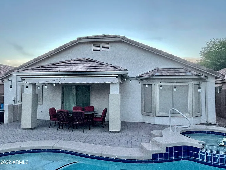 22185 E Calle De Flores — Photo 15