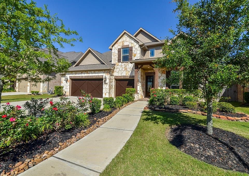 1st image of 2715 Carriage Hollow Ln