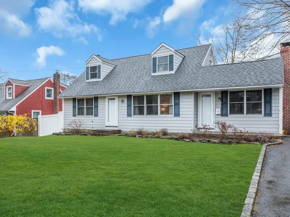 73 Cornell Street, East Northport, NY 11731
