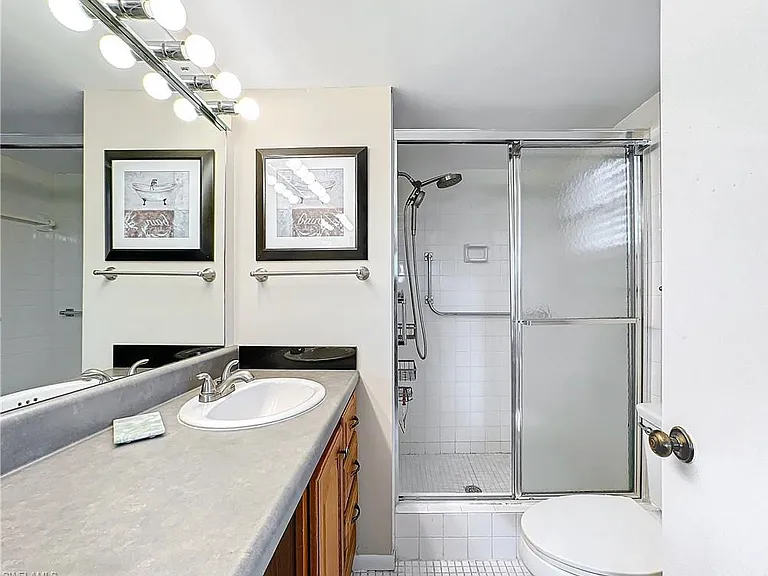 300 Forest Lakes Blvd #201 — Photo 29