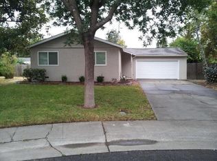 1228 Spruce Ln, Davis, CA 95616