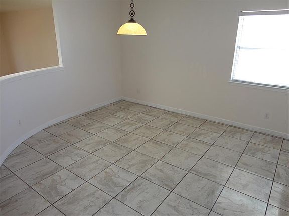 5th image of 7136 Westover Dr