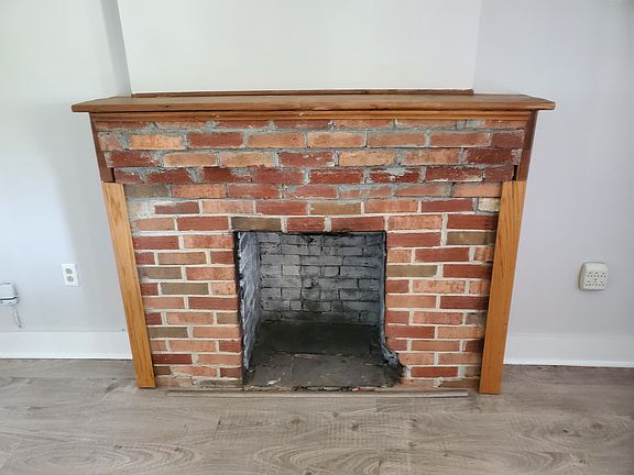 3rd image of 2031 S Carpenter Dr