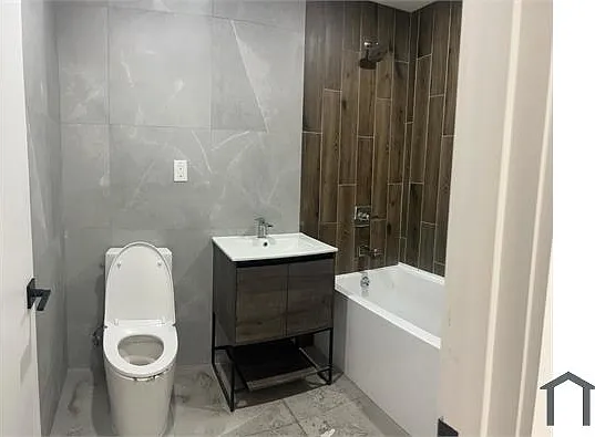 1902 Marmion Ave #4A — Photo 6