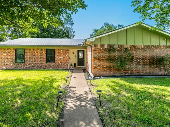 3401 Medallion Cir, Waco, TX 76706