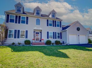 53 Crater Lake Road, Howell, NJ