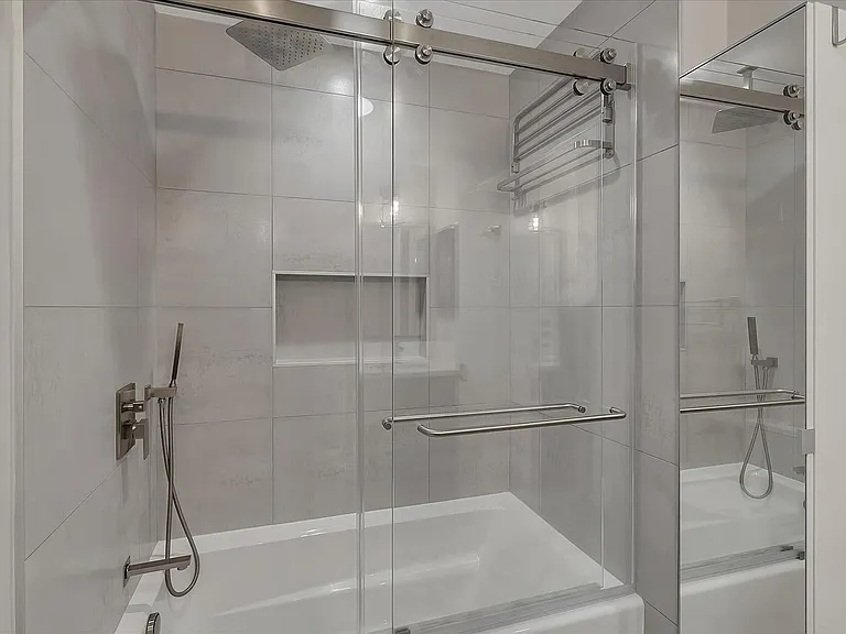 821 Figwood Ct — Photo 33