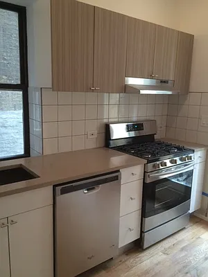 Rented by New Holland Residences | media 25