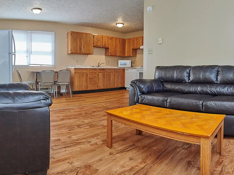 Crimson Hawk Student Housing — Photo 3