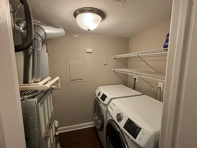 915 Washington St #203 — Photo 11