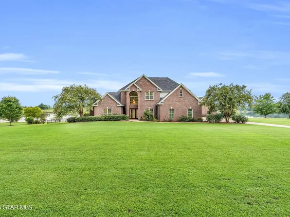 487 Prairie Waters Dr, Columbus, MS 39701