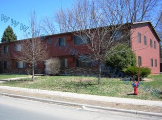 985 Echo Dr SE APT 7, Hutchinson, MN 55350