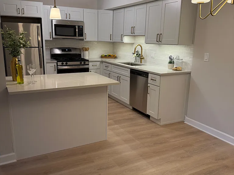 3615 Central Rd #1 — Photo 2
