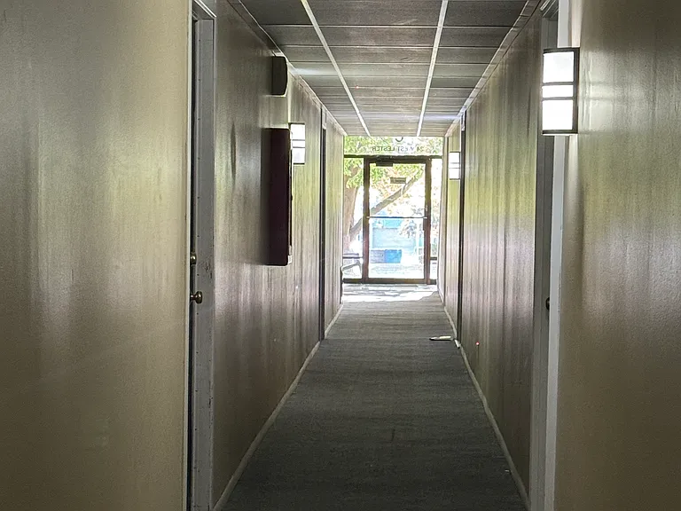 24 W Lester Ave #C17 — Photo 6