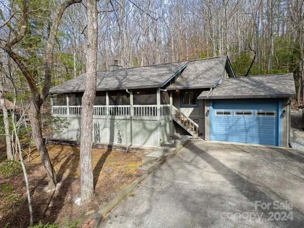 1023 Middle Connestee Trl, Brevard, NC 28712